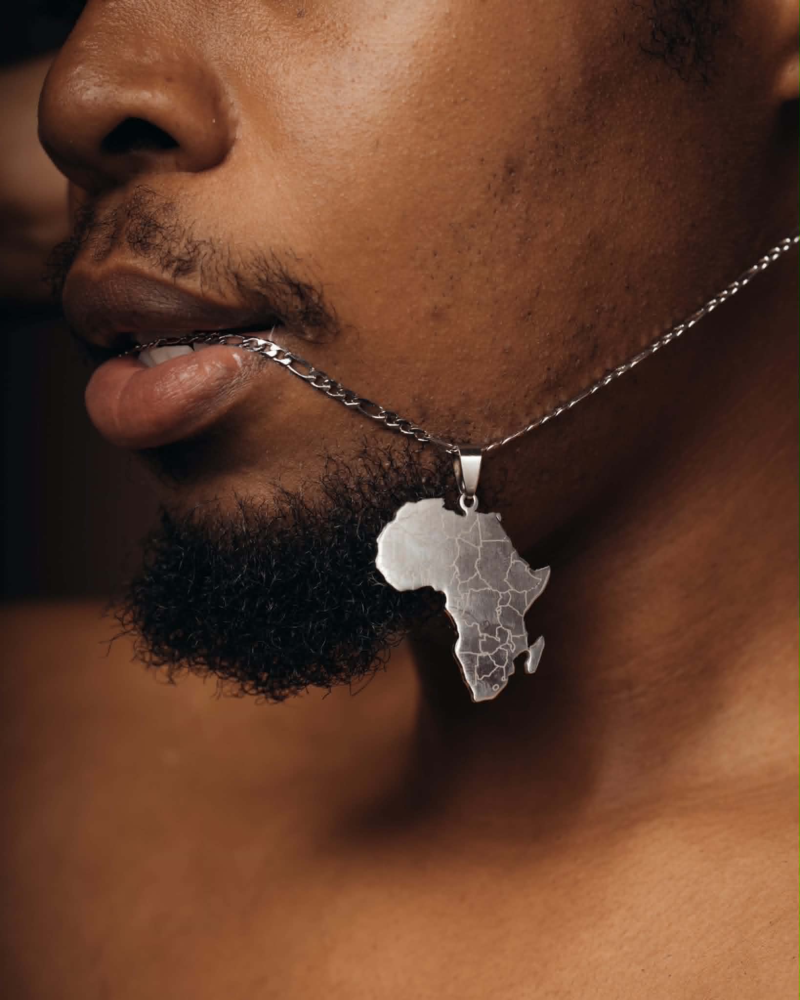 Dlui&Kelle personalized photo pendant